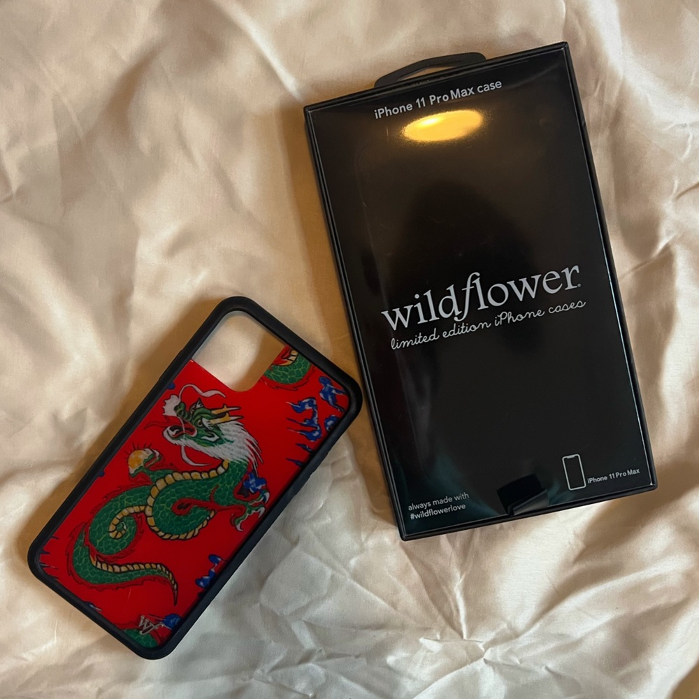Wildflower red dragon iphone 11 pro max case